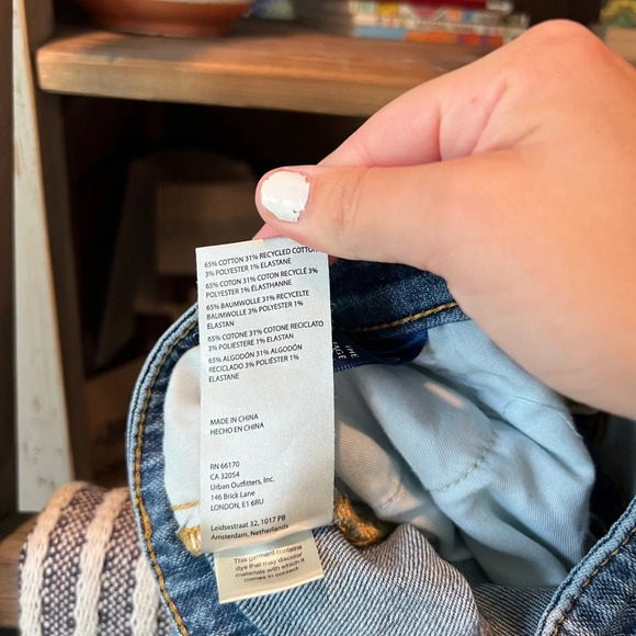 Anthropologie Pilcro women’s the Heritage boyfriend jeans size 28P - Picture 11 of 13